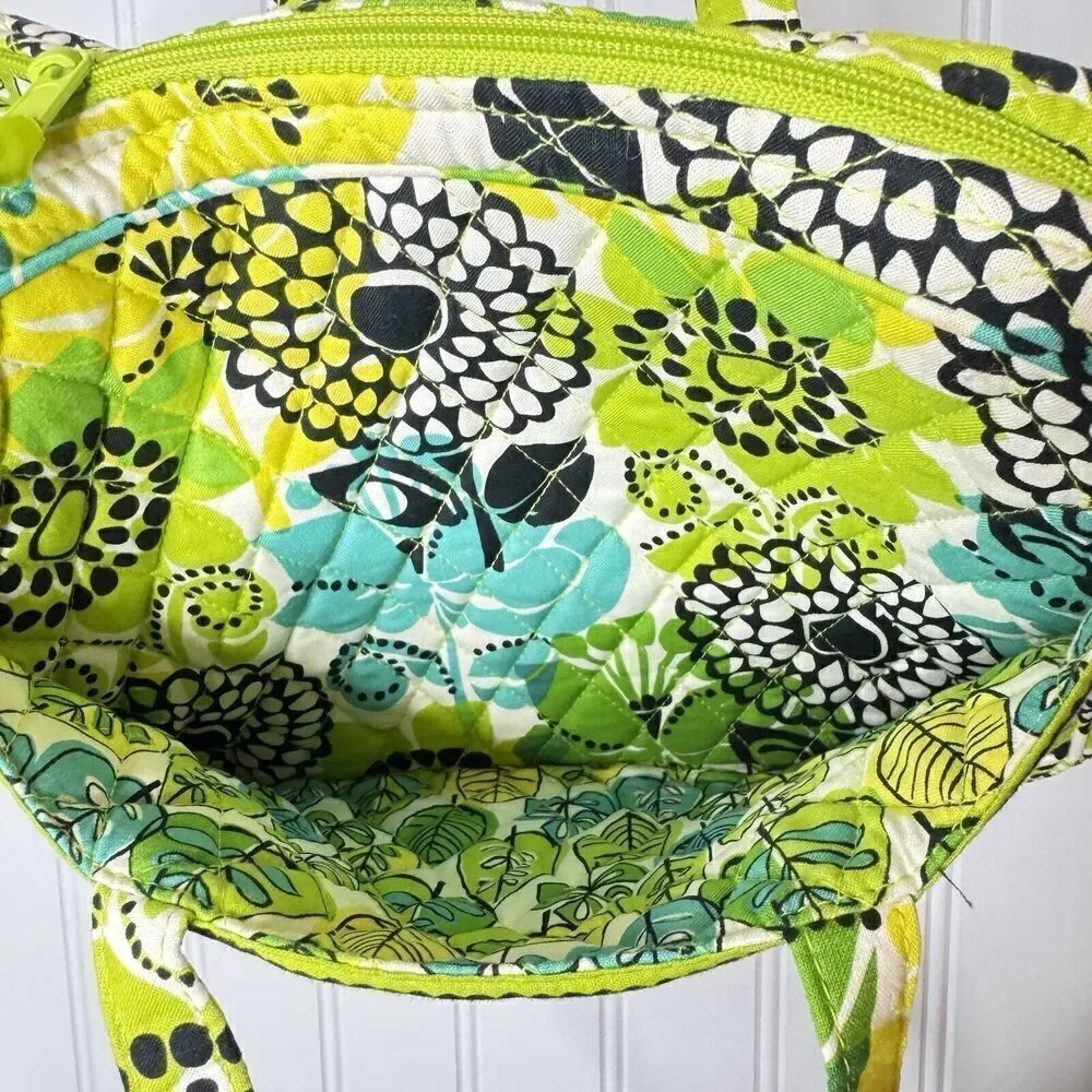 VERA BRADLEY Lime's Limes Up Good Book Bible Cover Floral Green Yellow Teal